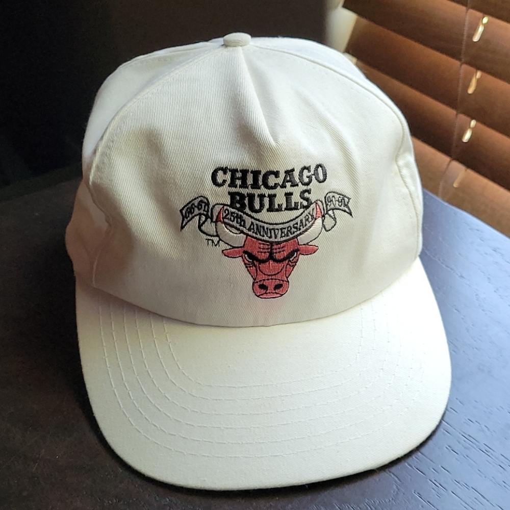 Chicago Bulls “90-91” Stadium Exclusive Snapback